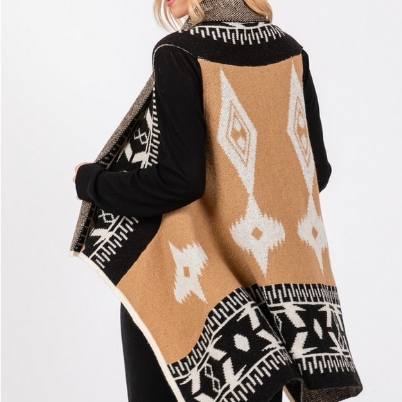 Aztec Pattern Winter Vest - Picture 3 of 3